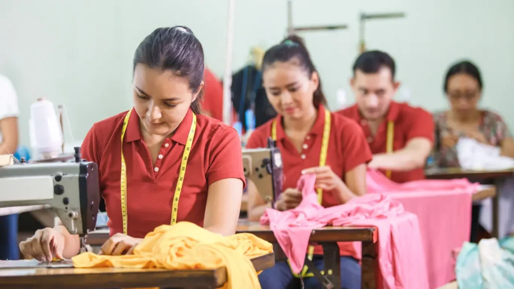 how much does it cost to make a custom hoodie - 7